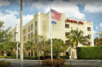 Exterior View of the Hampton Inn West Palm Beach Central