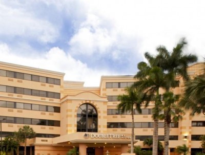 Partial exterior view of the DoubleTree by Hilton West Palm Beach Airport